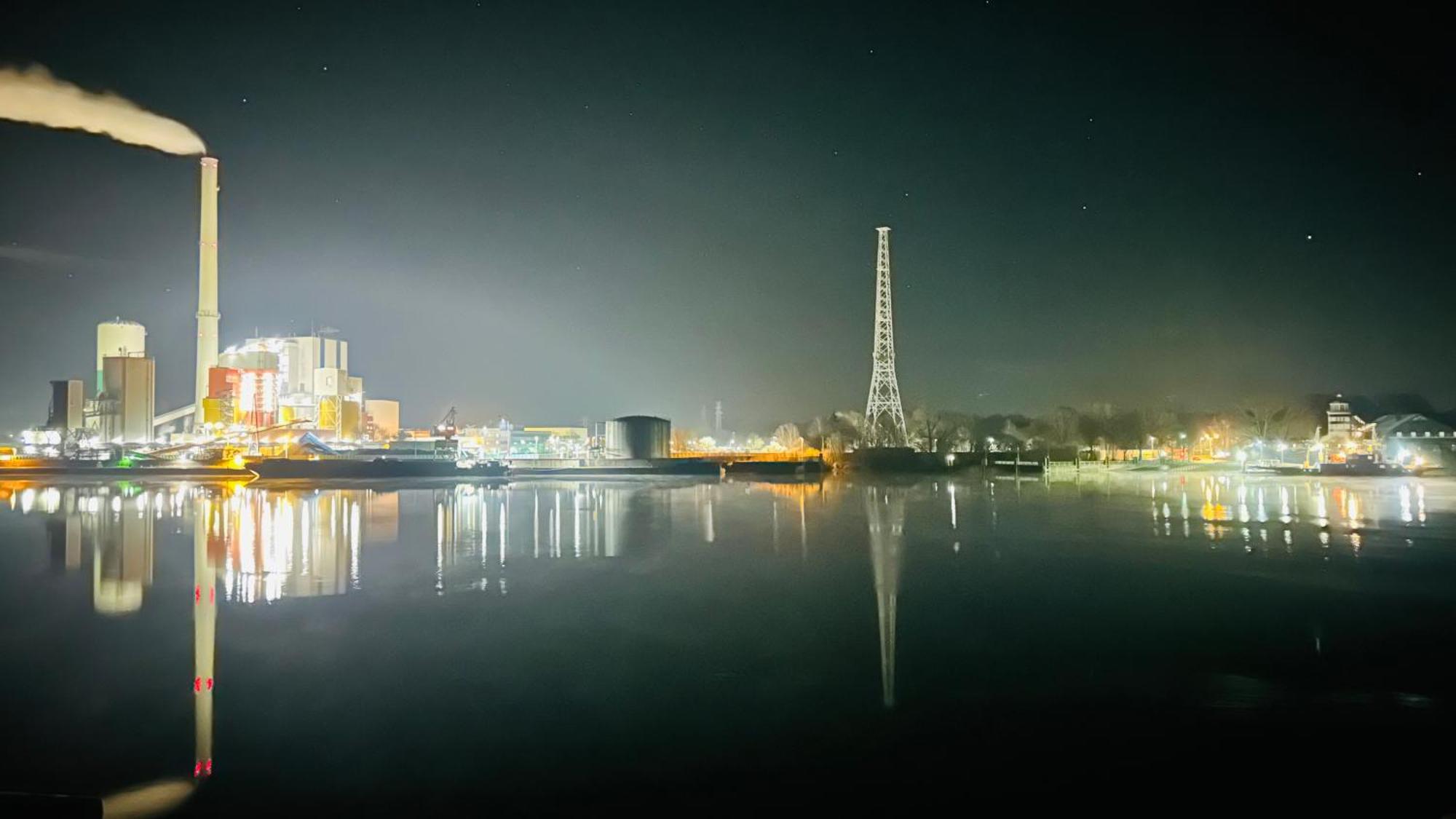 Gaestehaus Weserblick Am Weser-Sandstrand ベルネ エクステリア 写真