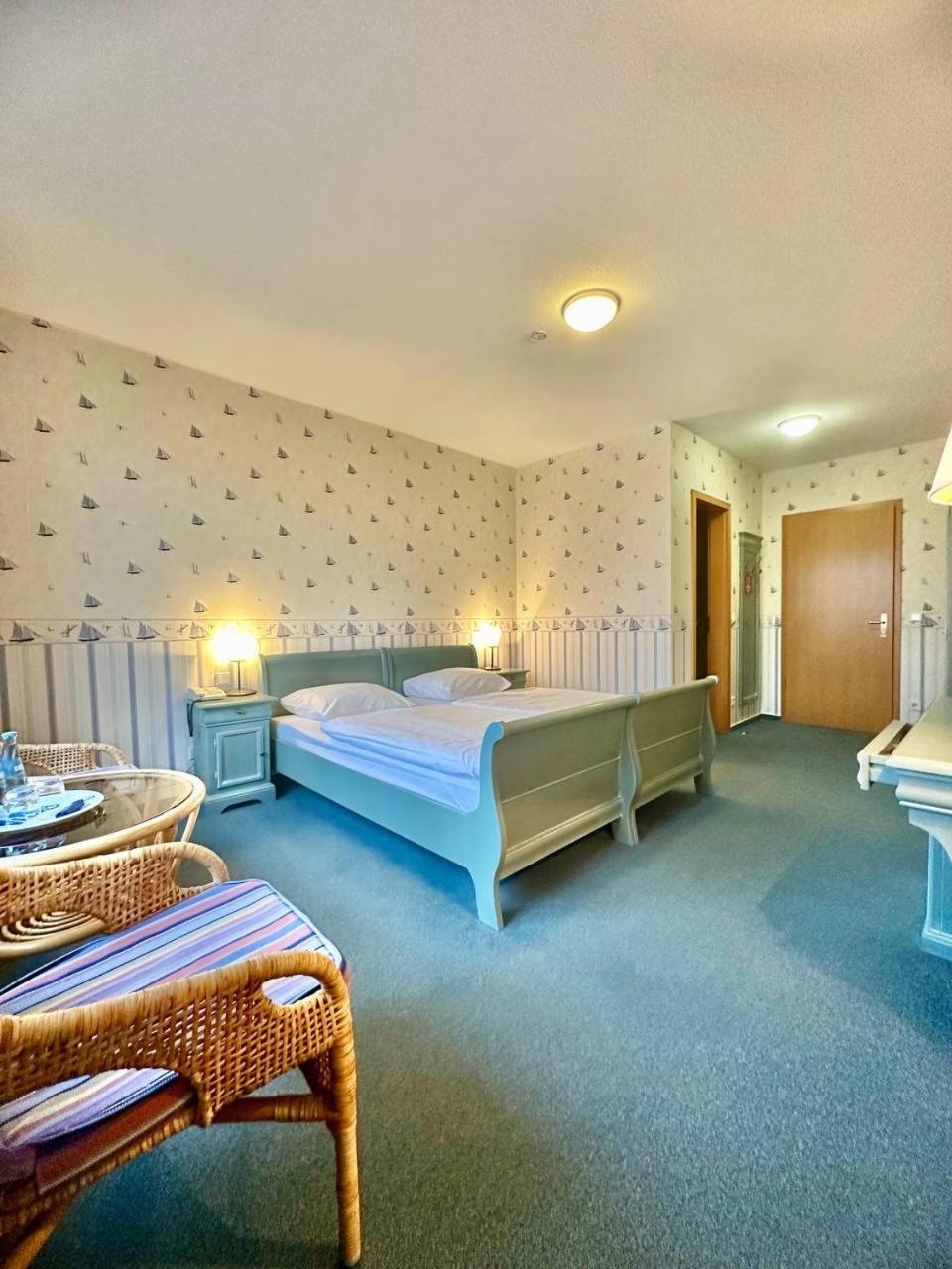 Gaestehaus Weserblick Am Weser-Sandstrand ベルネ エクステリア 写真
